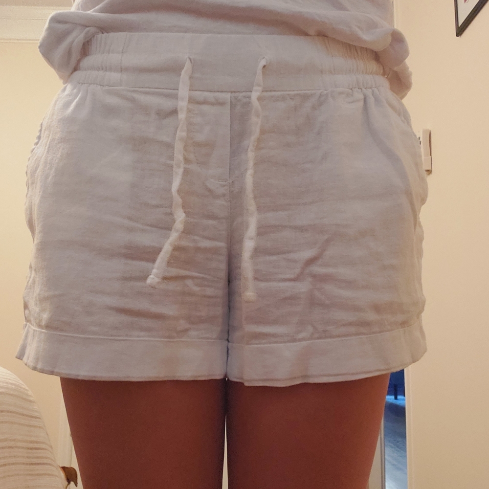White linen shorts (buy one get one free)